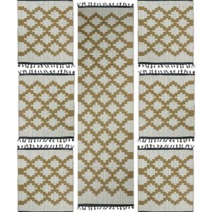 Table Runner 4