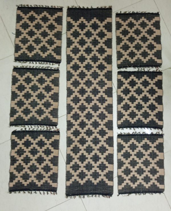 Table Runner 6